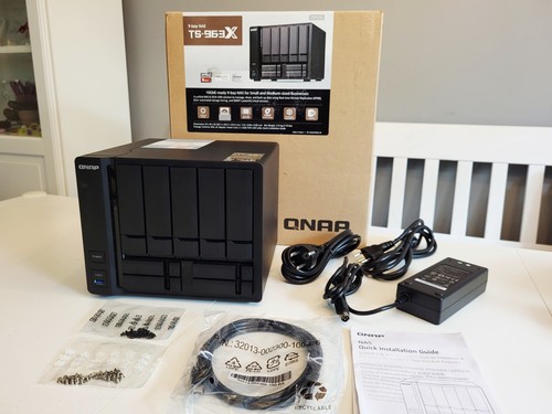 Qnap 963x 8gb - 9-bay, amd
